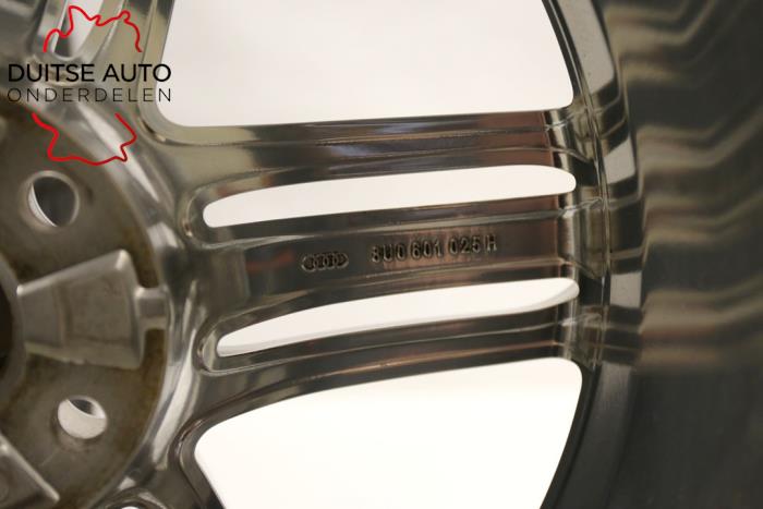 Sporthjulsuppsättning + däck från en Audi Q3 (8UB/8UG) 2.0 16V TFSI 211 Quattro 2015