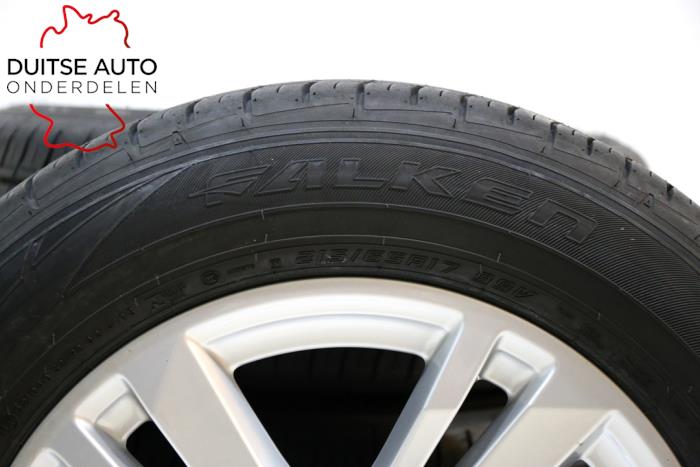 Sporthjulsuppsättning + däck från en Audi Q3 (F3B) 2.0 35 TDI 16V 2022