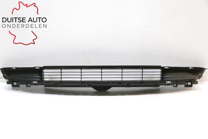 Nowe Grill Tesla Model 3 EV AWD Cena € 102,85 Z VAT oferowane przez Duitse Auto Onderdelen