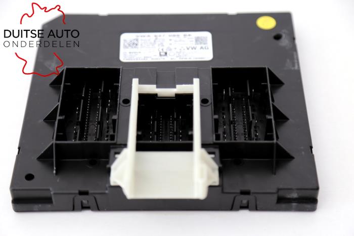 Usados Módulo electrónico central Cupra Formentor 1.5 eTSI 16V Precio € 200,00 IVA incluido ofrecido por Duitse Auto Onderdelen
