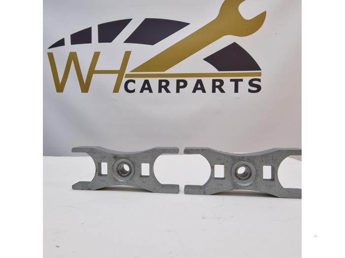 Gebrauchte Sonstige Volkswagen Golf VII (AUA) 2.0 GTD 16V Preis € 24,20 Mit Mehrwertsteuer angeboten von WH Carparts