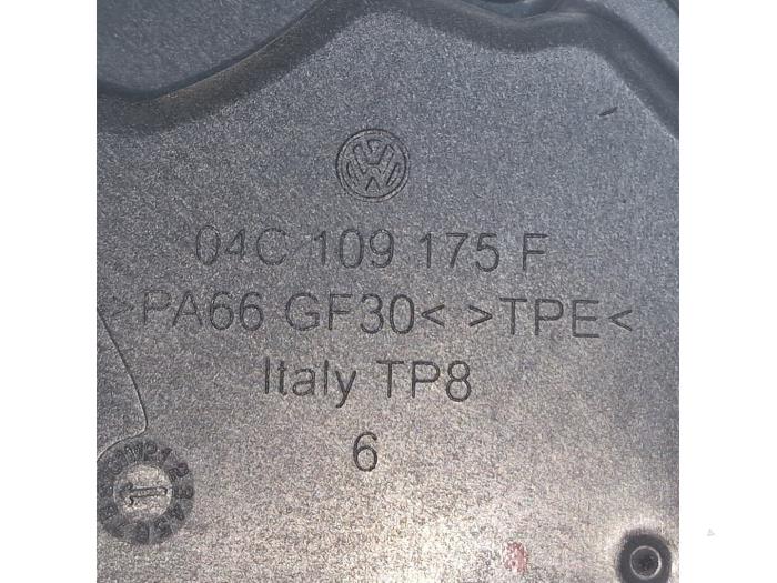 Couvercle de distribution d'un Volkswagen Golf VII (AUA) 1.2 TSI 16V 2015