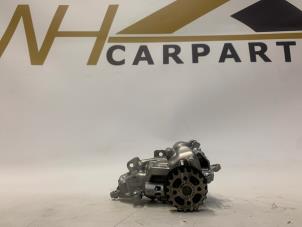 Used Oil pump Ford Transit 2.0 TDCi 16V Eco Blue 130 Price € 75,00 Margin scheme offered by WH Carparts