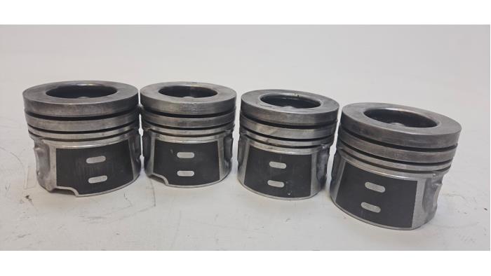 Used Piston Ford Fiesta 7 1.5 TDCi 85 Price € 42,35 Inclusive VAT offered by WH Carparts