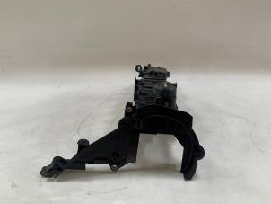 Ventildeckel van een Ford Transit Connect (PJ2) 1.6 TDCi 16V 95 2014