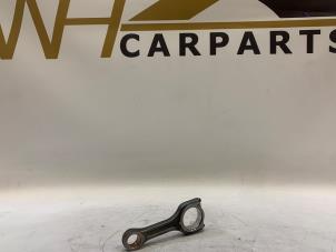 Used Connecting rod Ford Fiesta 7 1.5 TDCi 85 Price € 42,35 Inclusive VAT offered by WH Carparts