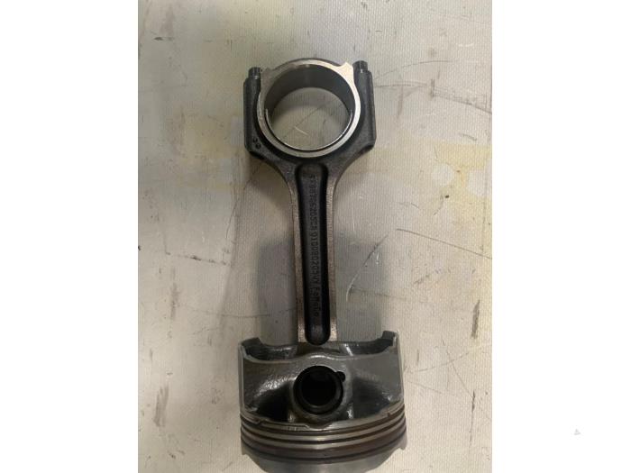 Piston d'un Ford Focus 3 1.5 EcoBoost 16V 150 2019