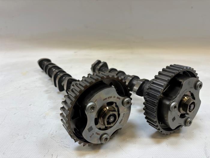 Usagé Arbre à cames Ford Grand C-Max (DXA) 1.0 Ti-VCT EcoBoost 12V 125 Prix € 181,50 Prix TTC proposé par WH Carparts