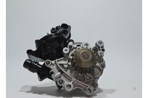 Pompe à eau d'un Ford Transit Connect (PJ2) 1.5 EcoBlue 2022