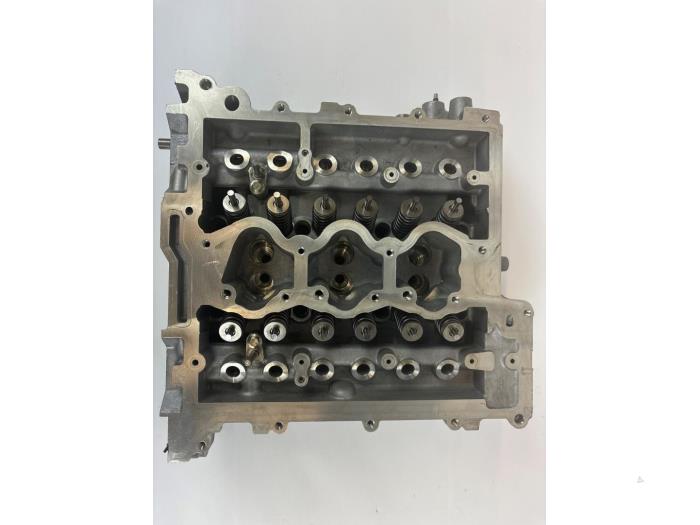 Usagé Culasse Ford Focus 4 1.0 Ti-VCT EcoBoost 12V 125 Prix € 302,50 Prix TTC proposé par WH Carparts