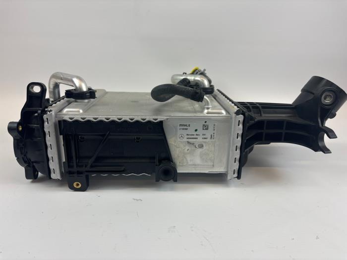 Nuevos Intercooler Mercedes CLS (C257) 350d 2.9 24V Precio € 242,00 IVA incluido ofrecido por WH Carparts