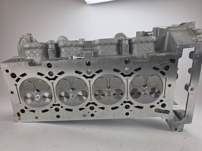 Usagé Culasse Mercedes CLA (117.3) 2.0 AMG CLA-45 Turbo 16V Prix € 1.996,50 Prix TTC proposé par WH Carparts