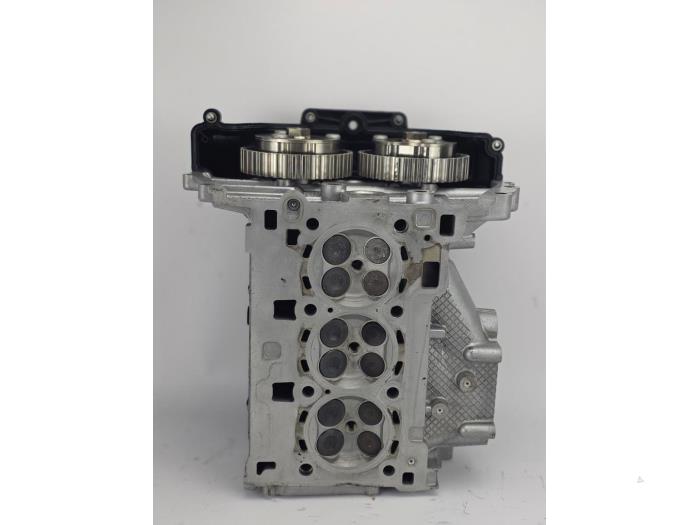 Begagnade Topplock Ford Fiesta 7 1.1 Ti-VCT 12V 75 Pris € 544,50 Inklusive moms erbjuds av WH Carparts