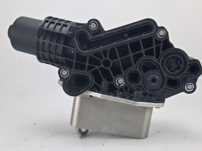 Neue Ölkühler Mercedes S (W223) 3.0 S-450 24V EQ Boost Preis € 193,60 Mit Mehrwertsteuer angeboten von WH Carparts