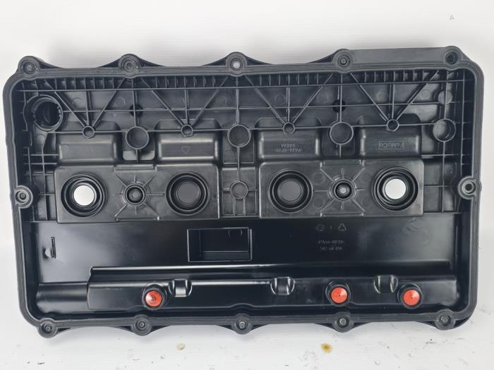 Usagé Couvercle soupapes Ford Transit Custom 2.2 TDCi 16V Prix € 66,55 Prix TTC proposé par WH Carparts