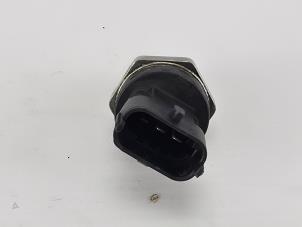 Öldrucksensor van een Ford Transit 2.0 TDCi 16V Eco Blue 130 2020