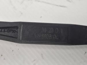 Begagnade Styrning, krängningshämmare BMW 3 serie (G20) 330d 3.0 TwinPower Turbo 24V Pris € 24,20 Inklusive moms erbjuds av WH Carparts