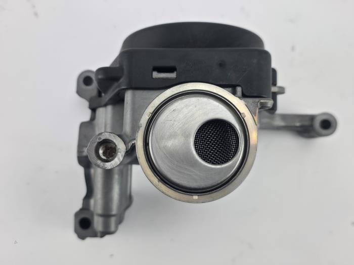 Używane Pompa oleju Ford C-Max (DXA) 1.0 Ti-VCT EcoBoost 12V 125 Cena € 60,50 Z VAT oferowane przez WH Carparts