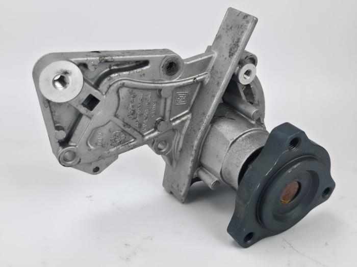 Begagnade Vattenpump Ford Kuga II 1.5 EcoBoost 16V 150 Pris € 42,35 Inklusive moms erbjuds av WH Carparts