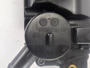 Ventildeckel van een Ford Transit Connect (PJ2) 1.6 TDCi 16V 95 2014