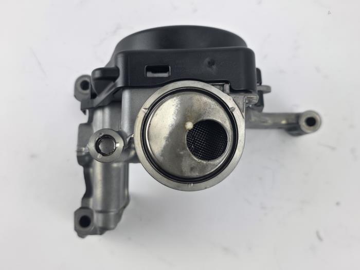 Używane Pompa oleju Ford C-Max (DXA) 1.0 Ti-VCT EcoBoost 12V 125 Cena € 60,50 Z VAT oferowane przez WH Carparts