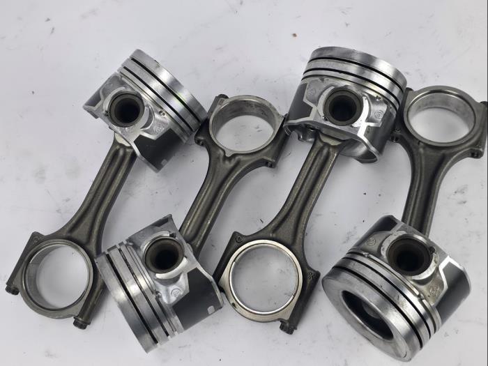 Piston d'un Ford Focus 4 1.5 EcoBlue 120 2021