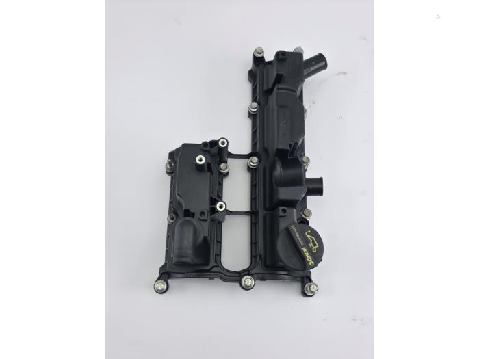 Ventildeckel van een Ford Focus 3 1.5 EcoBoost 16V 150 2018