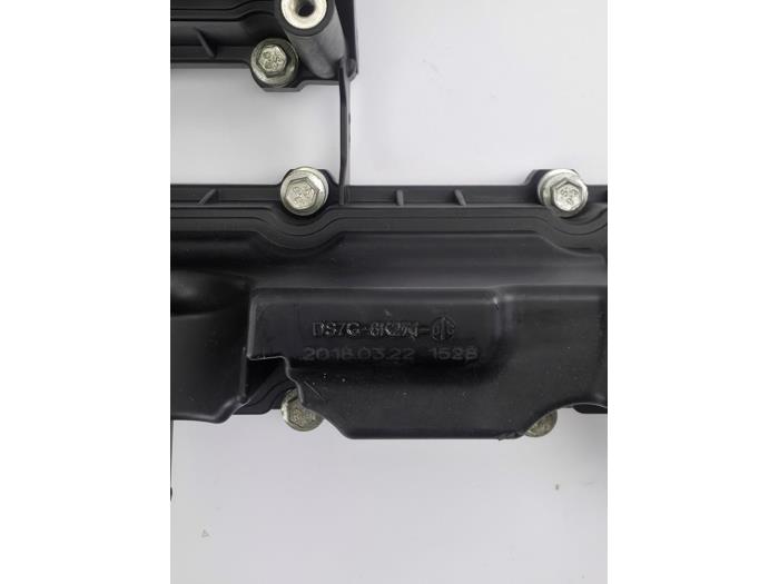 Ventildeckel van een Ford Focus 3 1.5 EcoBoost 16V 150 2018