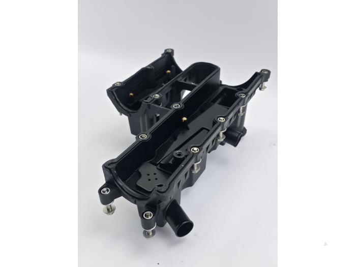 Ventildeckel van een Ford Focus 3 1.5 EcoBoost 16V 150 2018