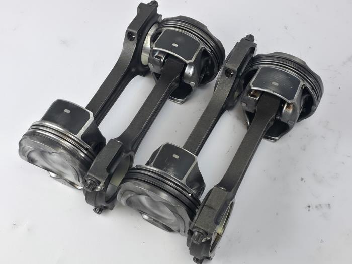 Piston d'un Ford Focus 3 1.5 EcoBoost 16V 150 2019