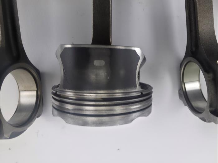 Piston d'un Ford Focus 3 1.5 EcoBoost 16V 150 2019