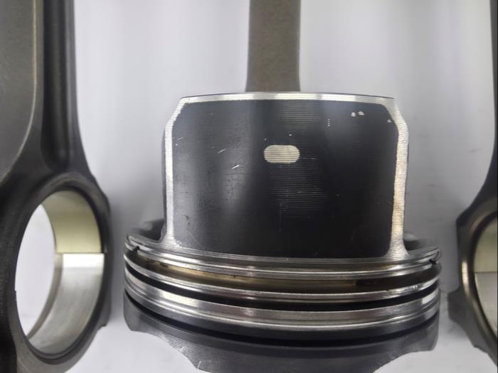 Piston d'un Ford Focus 3 1.5 EcoBoost 16V 150 2019