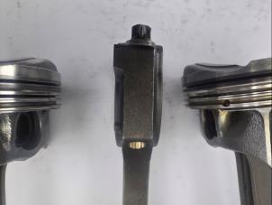 Piston d'un Ford Focus 3 1.5 EcoBoost 16V 150 2019