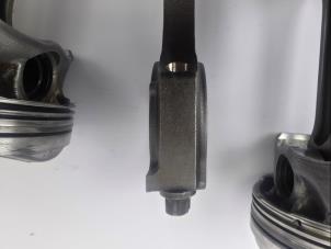 Piston d'un Ford Focus 3 1.5 EcoBoost 16V 150 2019