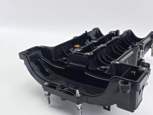 Ventildeckel van een Ford Focus 3 Wagon 1.0 Ti-VCT EcoBoost 12V 125 2016