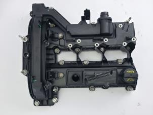 Ventildeckel van een Ford Focus 3 Wagon 1.0 Ti-VCT EcoBoost 12V 125 2016