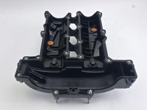 Ventildeckel van een Ford Focus 3 Wagon 1.0 Ti-VCT EcoBoost 12V 125 2016