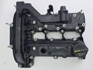 Ventildeckel van een Ford Focus 3 Wagon 1.0 Ti-VCT EcoBoost 12V 125 2016