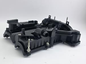 Ventildeckel van een Ford Focus 3 Wagon 1.0 Ti-VCT EcoBoost 12V 125 2016