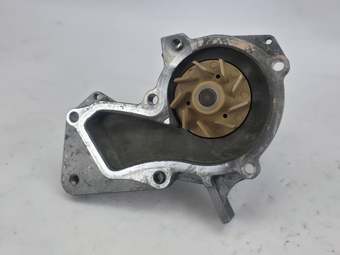 Used Water pump Ford Kuga II 1.5 EcoBoost 16V 150 Price € 36,30 Inclusive VAT offered by WH Carparts