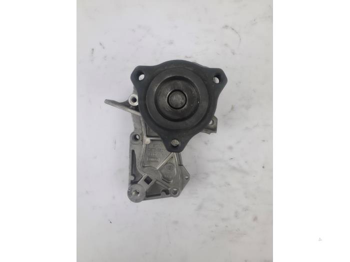 Begagnade Vattenpump Ford Kuga II 1.5 EcoBoost 16V 150 Pris € 36,30 Inklusive moms erbjuds av WH Carparts