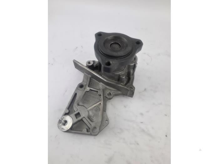 Pompe à eau d'un Ford Kuga II 1.5 EcoBoost 16V 150 2019