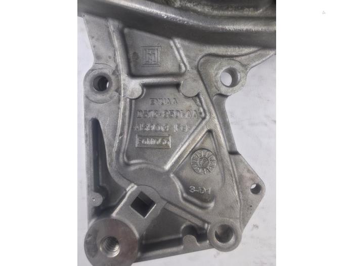 Pompe à eau d'un Ford Kuga II 1.5 EcoBoost 16V 150 2019