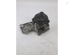 Pompe à eau d'un Ford Kuga II 1.5 EcoBoost 16V 150 2019