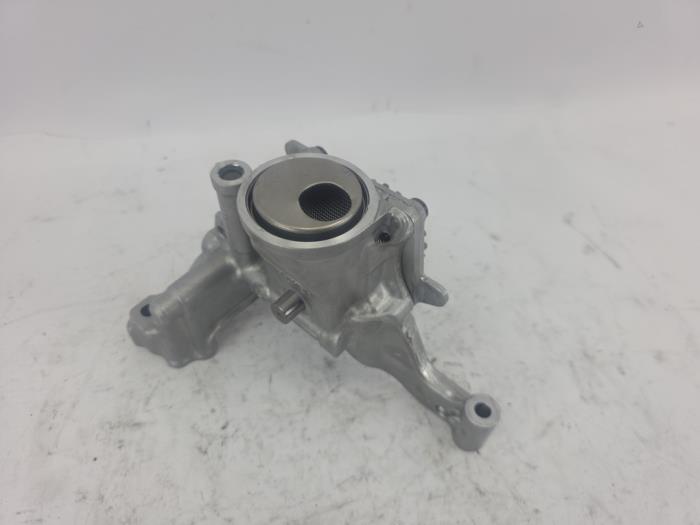 Używane Pompa oleju Ford C-Max (DXA) 1.0 Ti-VCT EcoBoost 12V 125 Cena € 60,50 Z VAT oferowane przez WH Carparts