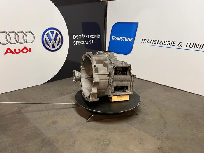 Gearbox from a Volkswagen Polo V (6R) 1.8 GTI 16V 2014