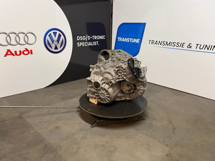 Gearbox from a Volkswagen Polo V (6R) 1.2 TSI 2009
