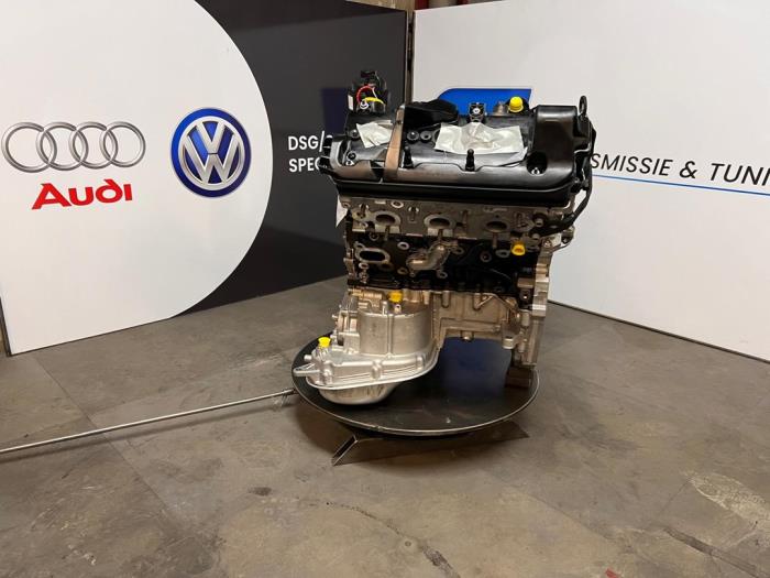 Engine from a Audi A6 Avant (C7) 3.0 TDI V6 24V Quattro 2014