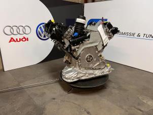 Engine from a Audi Q7 (4MB/4MG) 3.0 TDI V6 24V Ultra 2015