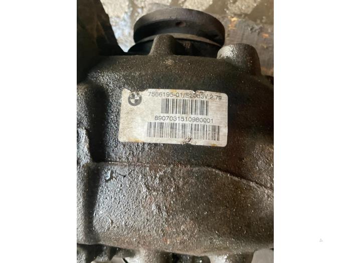 Rear differential from a BMW 3 serie Touring (E91) 325d 24V 2009